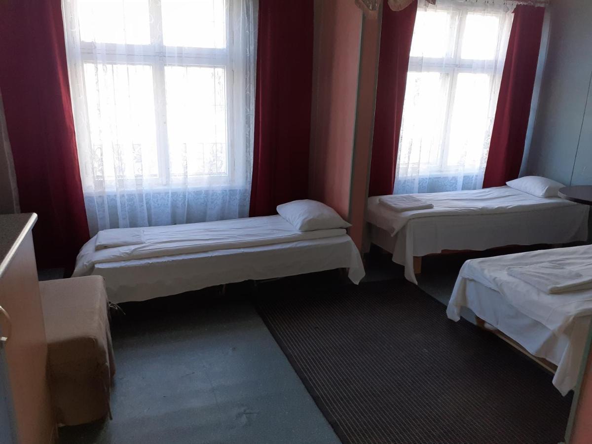 פארנו Budget Hostel מראה חיצוני תמונה