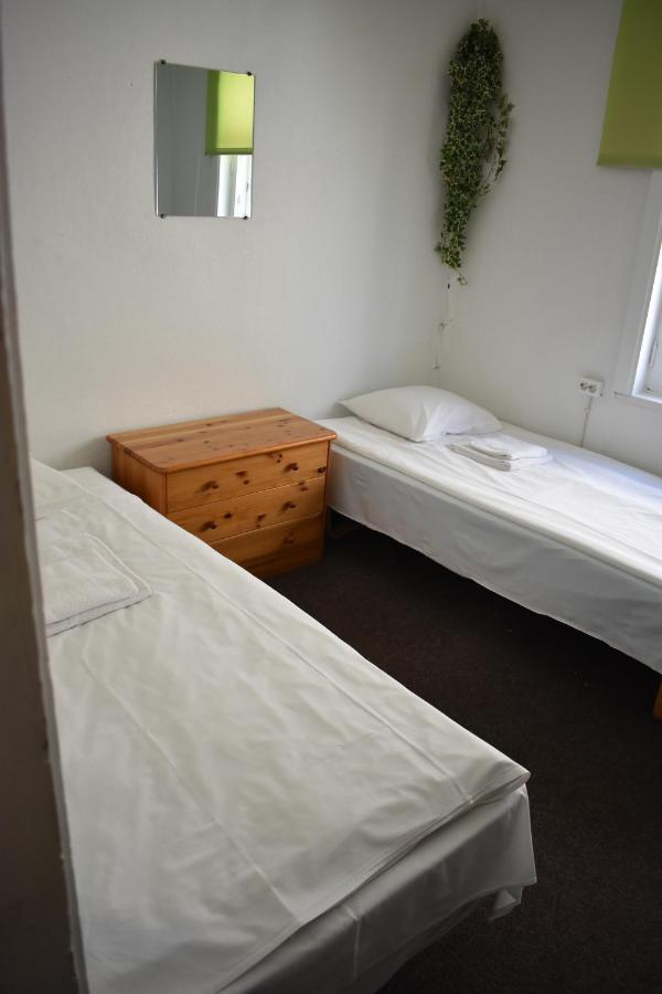 פארנו Budget Hostel מראה חיצוני תמונה
