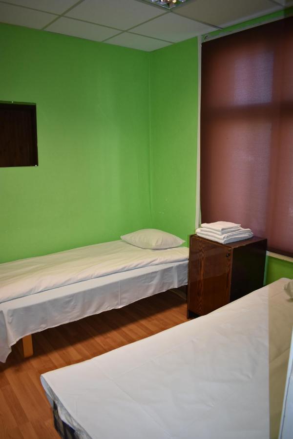 פארנו Budget Hostel מראה חיצוני תמונה
